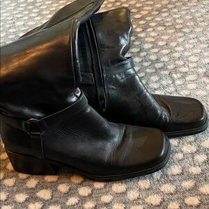 Bandolino Black Heeled Boots